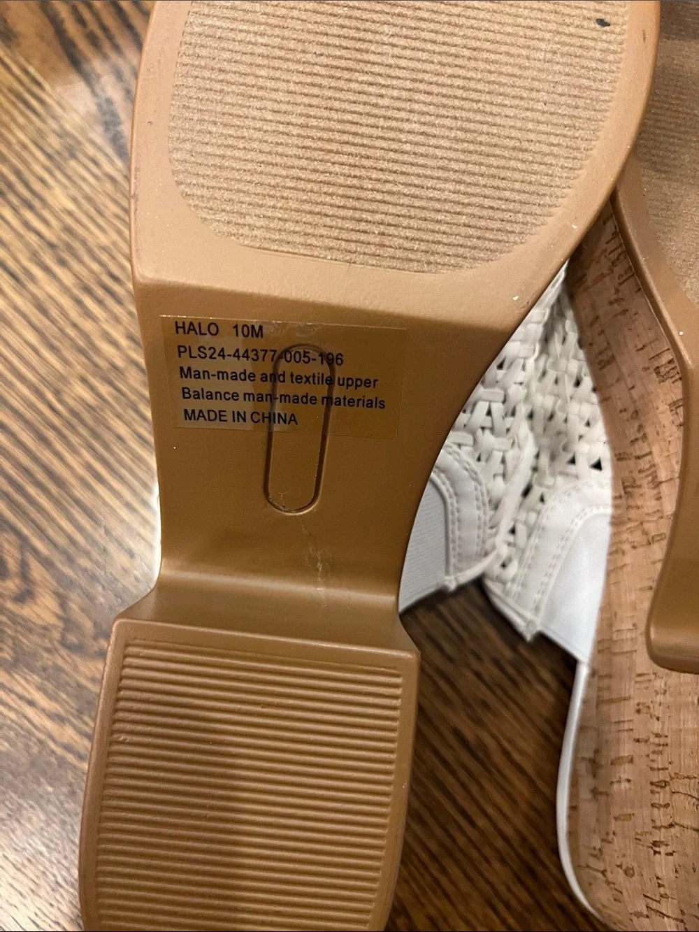 NWOT Wonderly Cream Woven Platform Slide Sandals